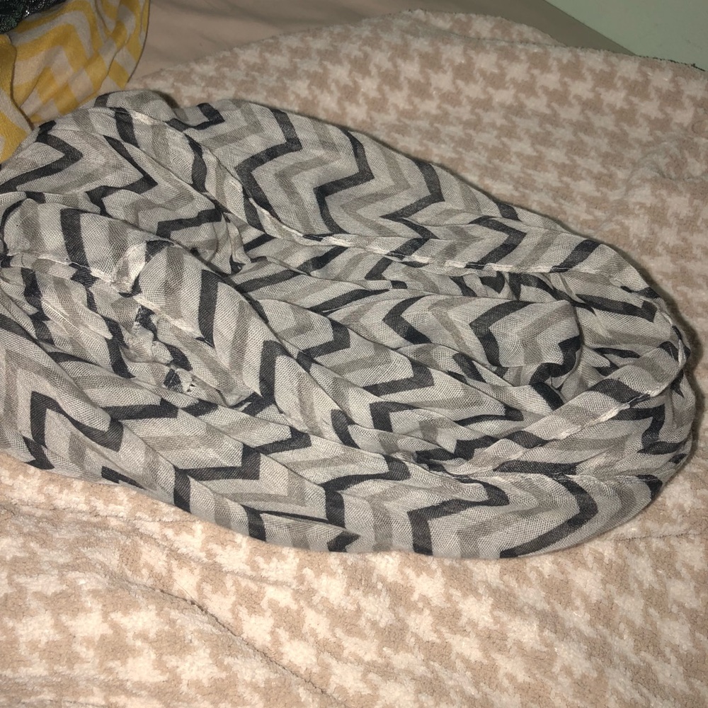 Infinity scarf